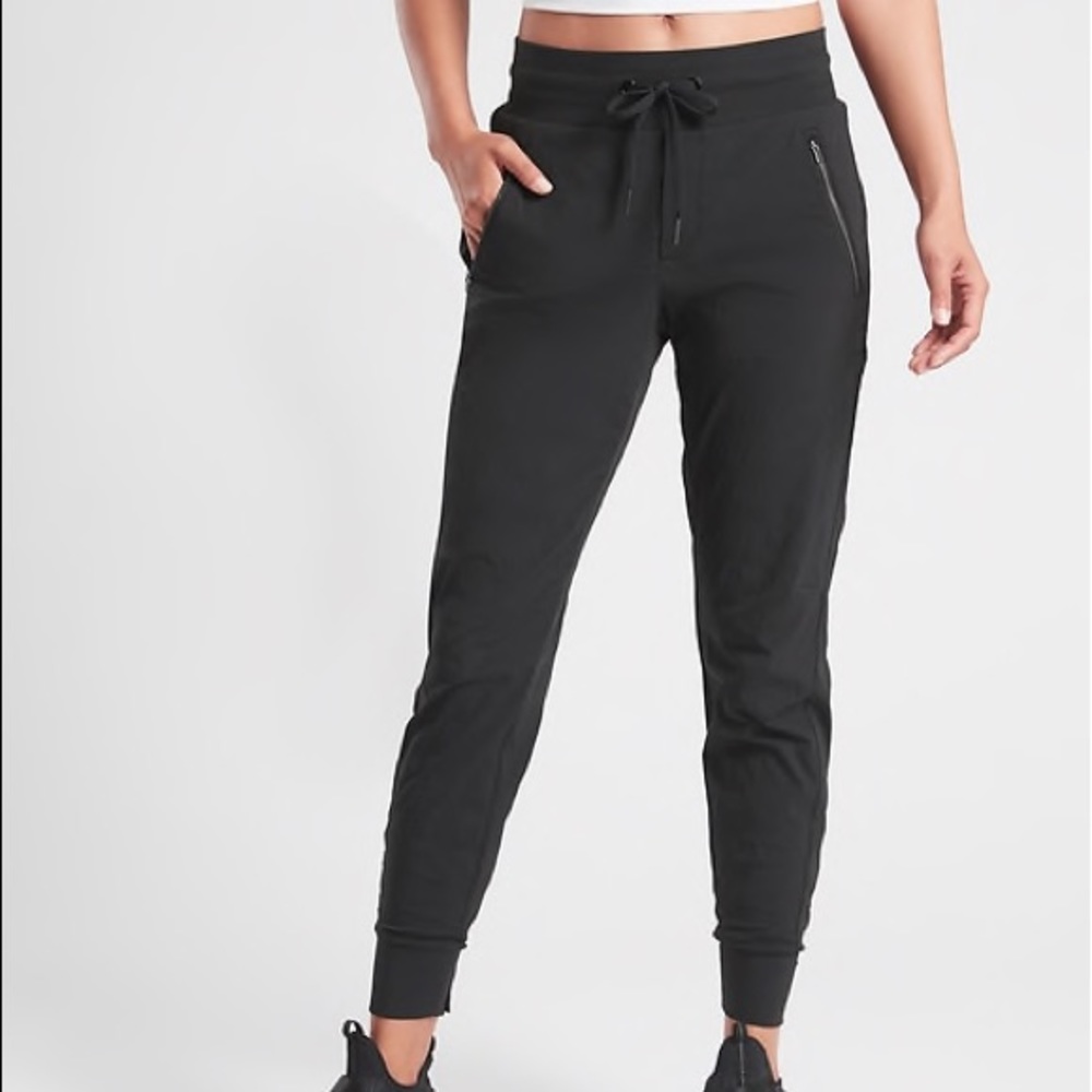 New Athleta Trekkie North Joggers Black 0
